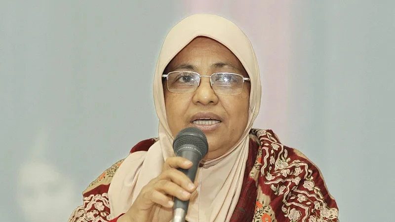 ৪০ জনের বেশি চিকিৎসক বিদেশে গিয়ে ফেরেননি জানালেন স্বাস্থ্য উপদেষ্টা